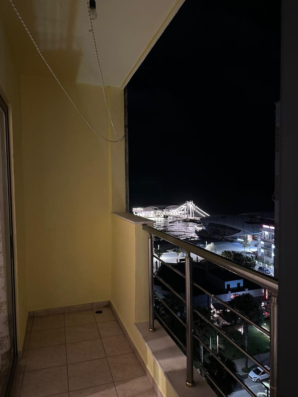 Esar Apartment Durres Bagian luar foto